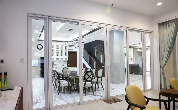 Pintu Geser UPVC Minimalis Murah, Berkualitas & Bergaransi