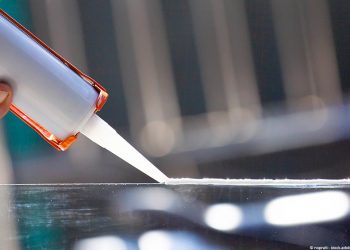 Rekomendasi Lem silikon Yang Cocok Untuk Berbagai Kebutuhan Konstruksi