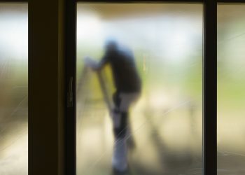 9 Cara Pemasangan Pintu Geser Sendiri Di Rumah