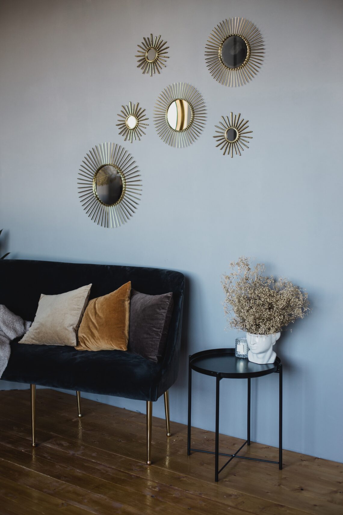 7 Aksesoris Dinding Ruang Tamu bikin rumah tambah estetik!